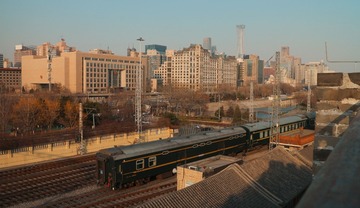 18775