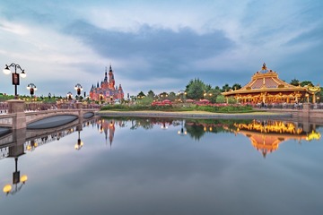 EM124552-HDR