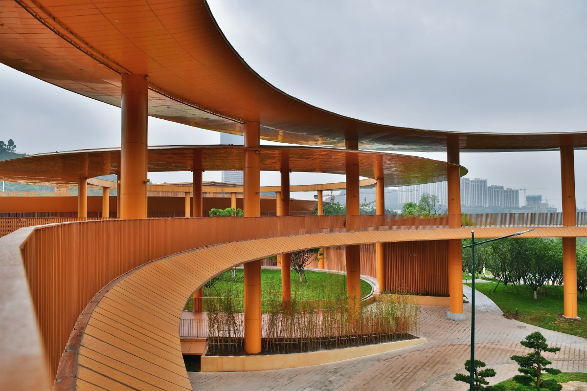 翠屏山游客中心阴雨掠影