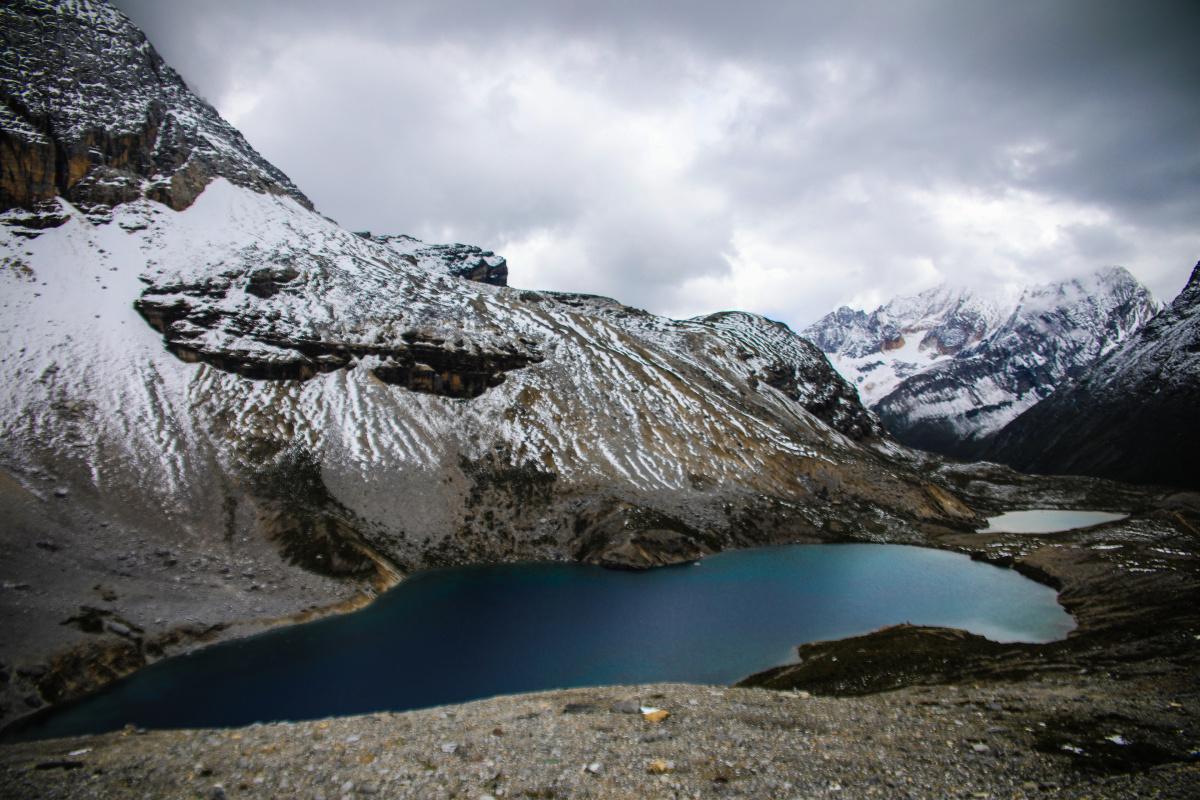 稻城亚丁风景区牛奶海