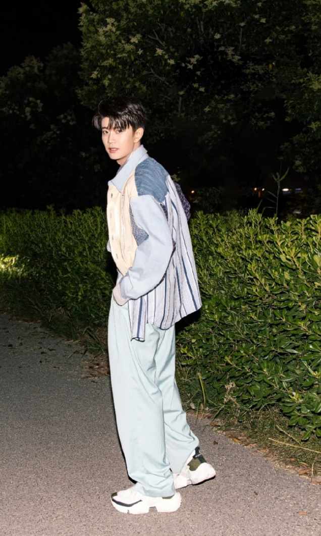 任嘉伦哥哥帅照