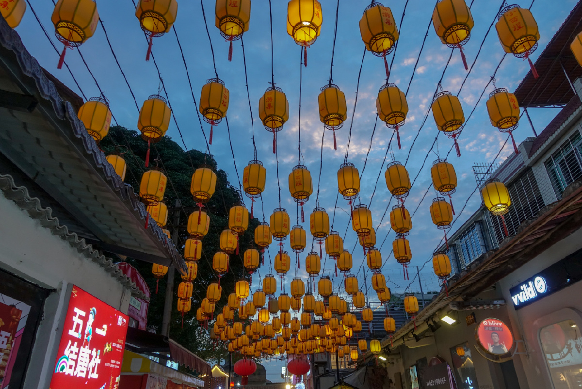 泉州西街旁的小西埕