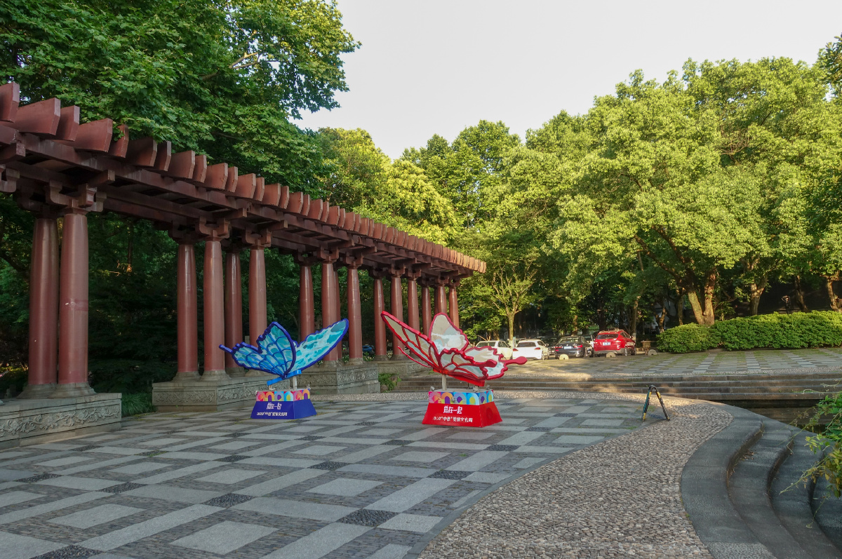 杭州西湖边罗马广场