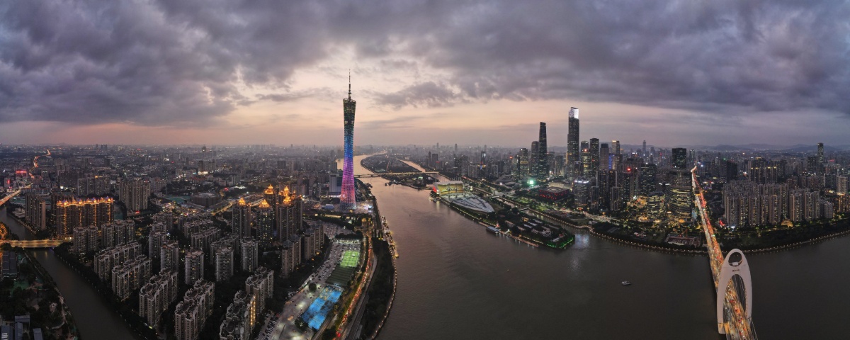 暮色珠江城市天际线