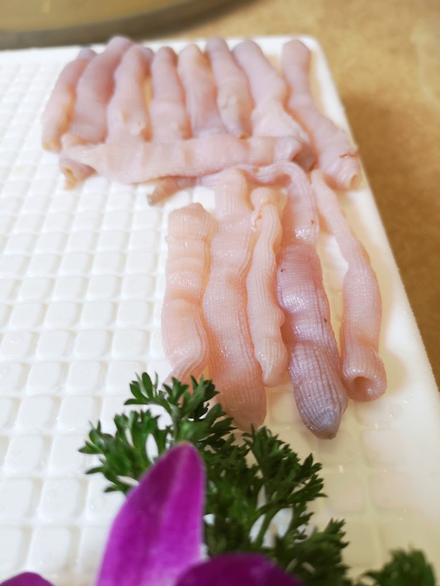 广西北海钦州防城港经常见到的沙虫刺身天然绿色无污染的美味食品海鲜