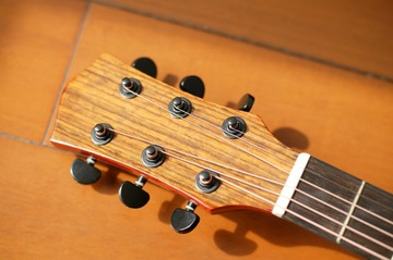 328905