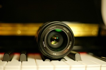 90085