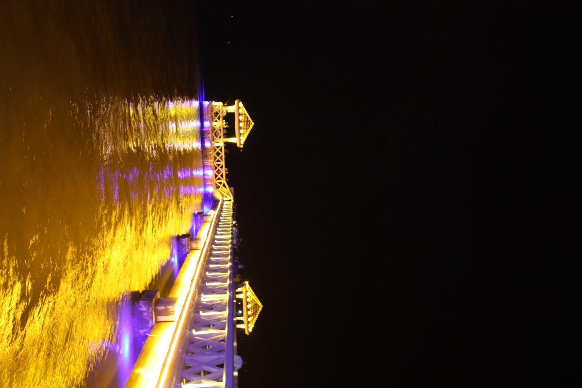 北海外沙桥海上观光平台