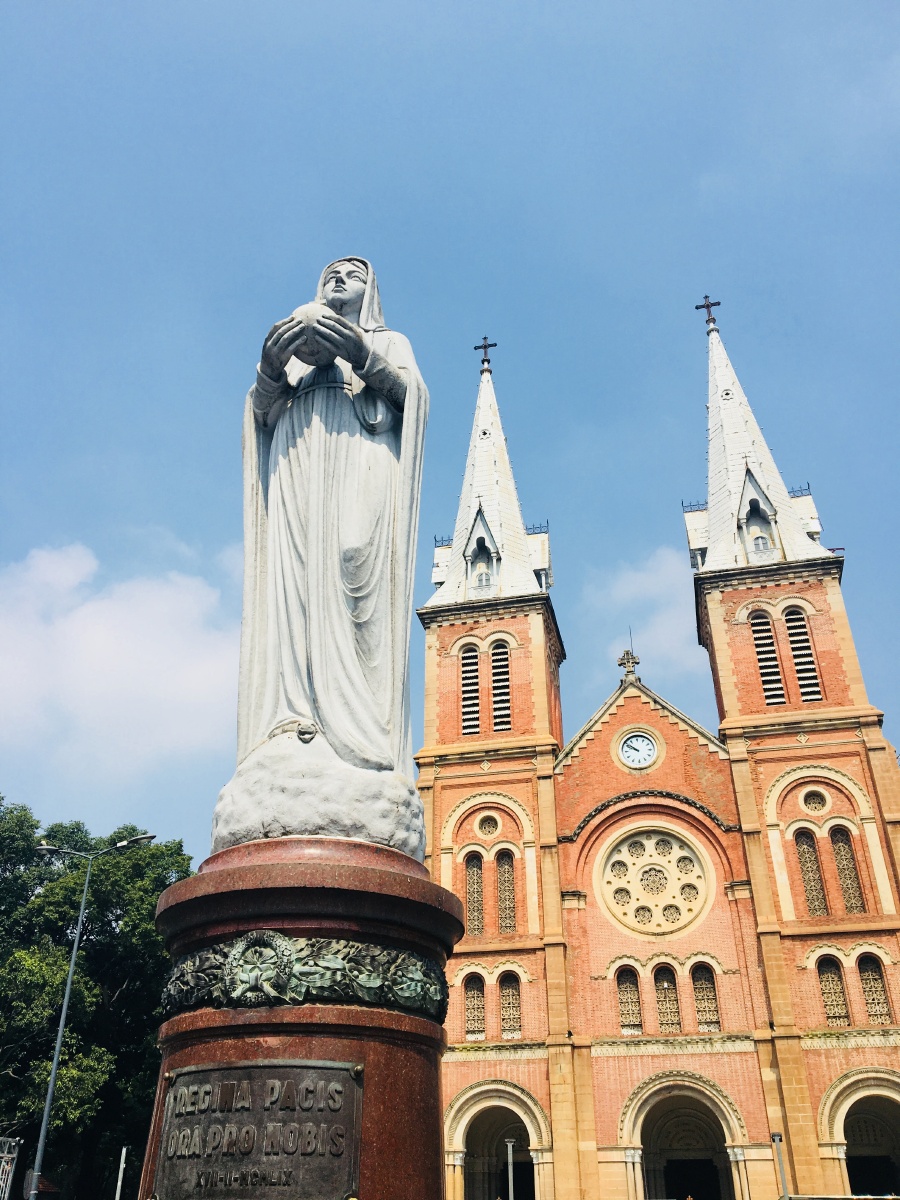 越南胡志明市的圣母玛利亚大教堂