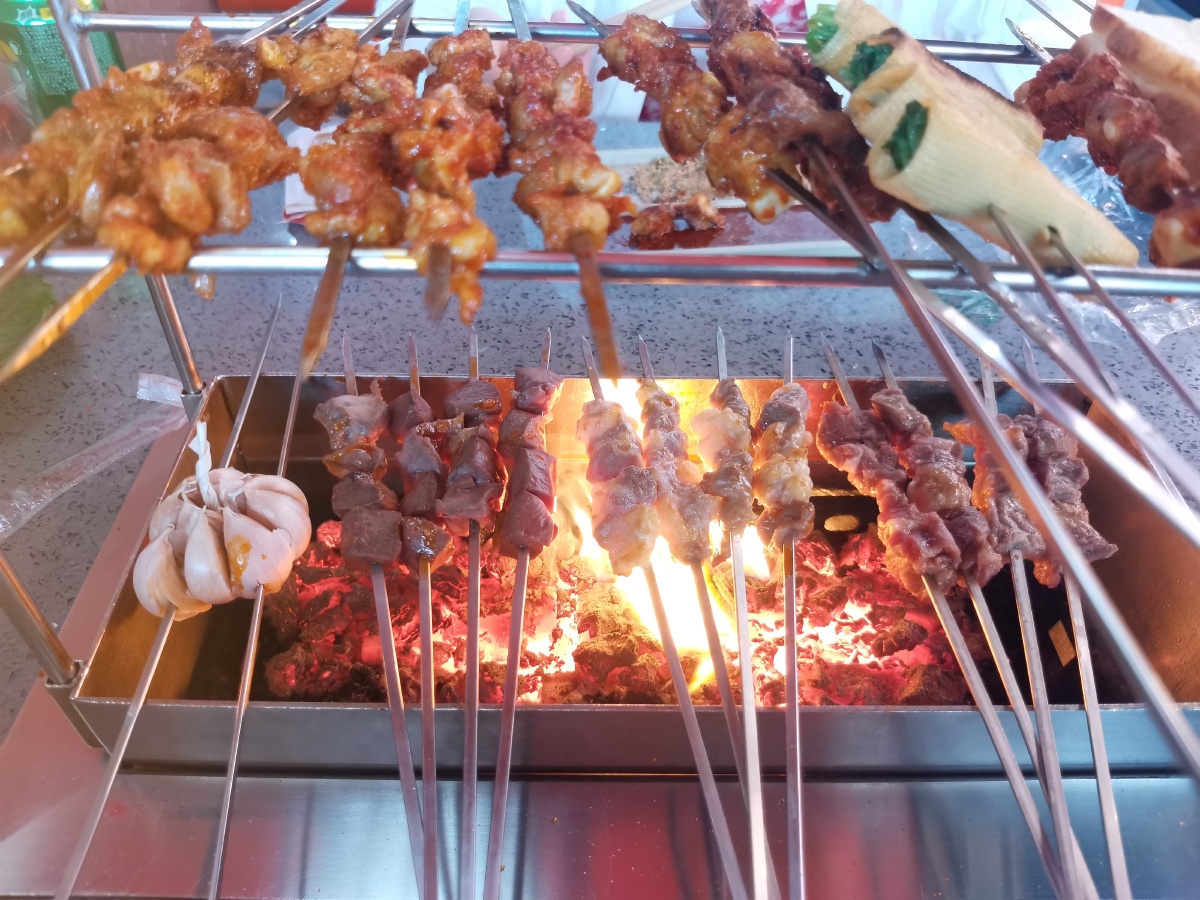 延吉牛市街签膳烧烤打卡
