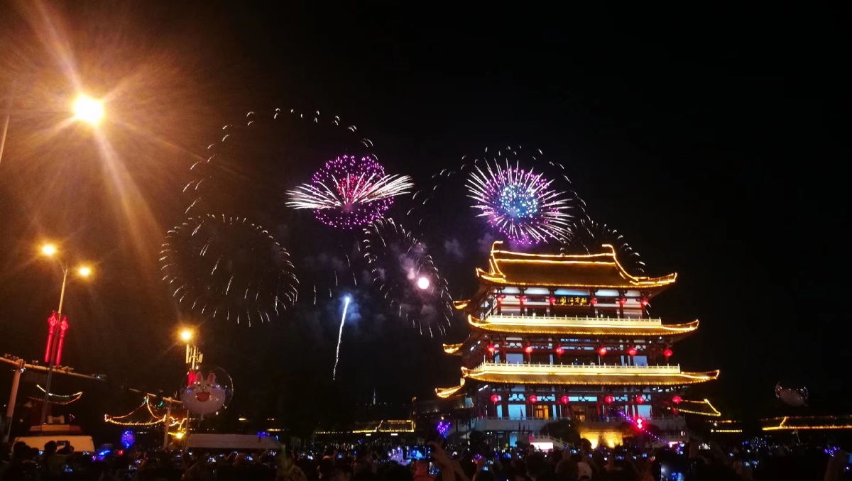 长沙烟花杜甫江阁