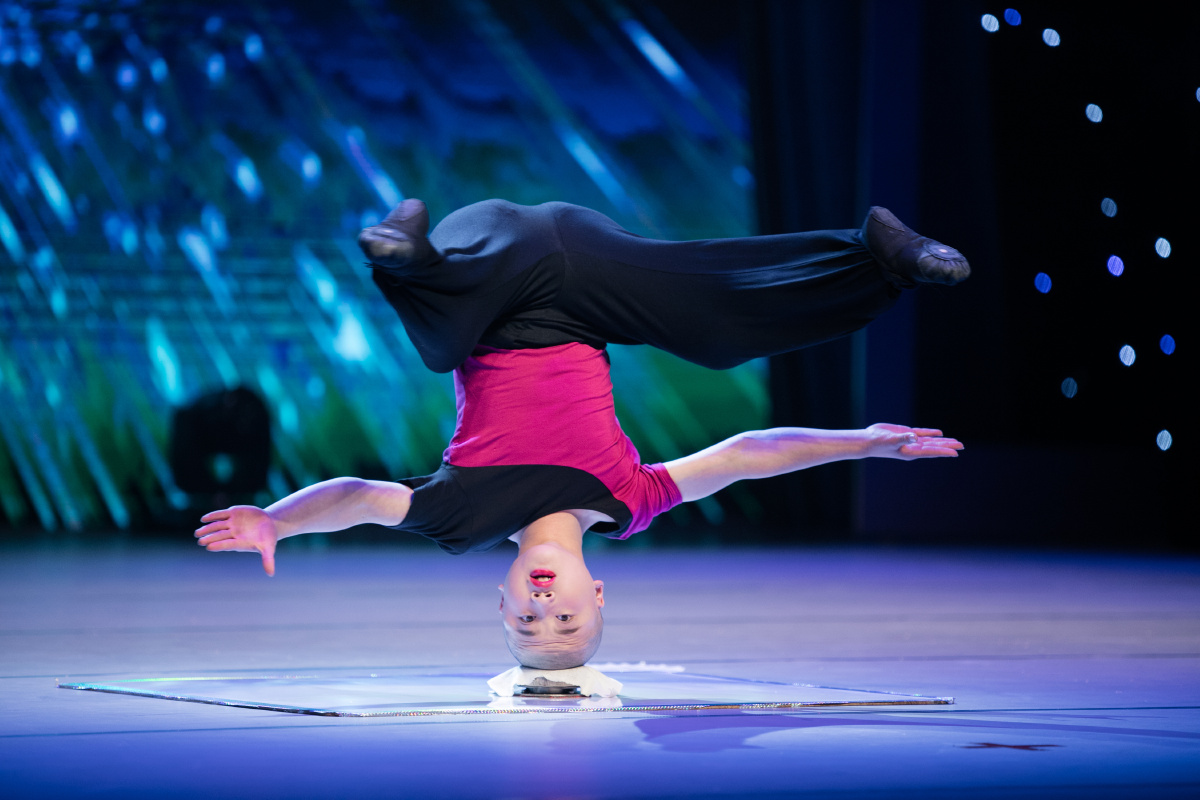 201711北京杂技团60周年演出