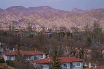 419367