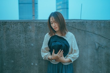 983621