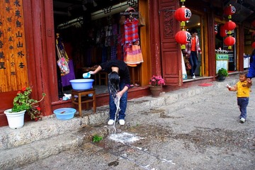 丽江 洗头