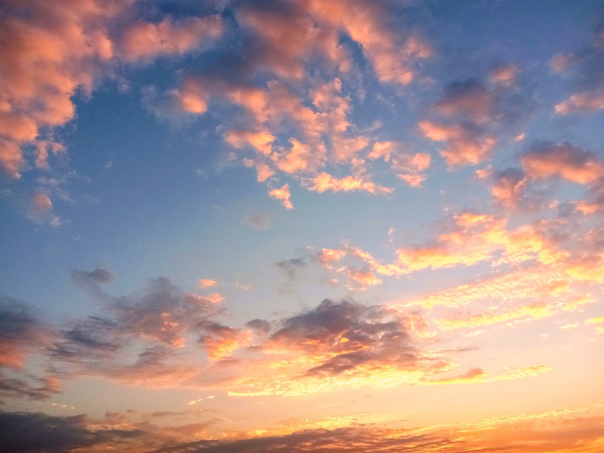 夕阳西下的火烧云