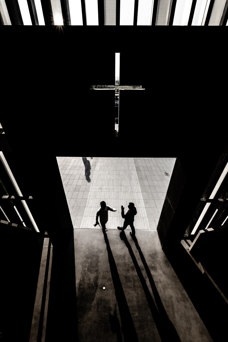 被光与影充斥的建筑