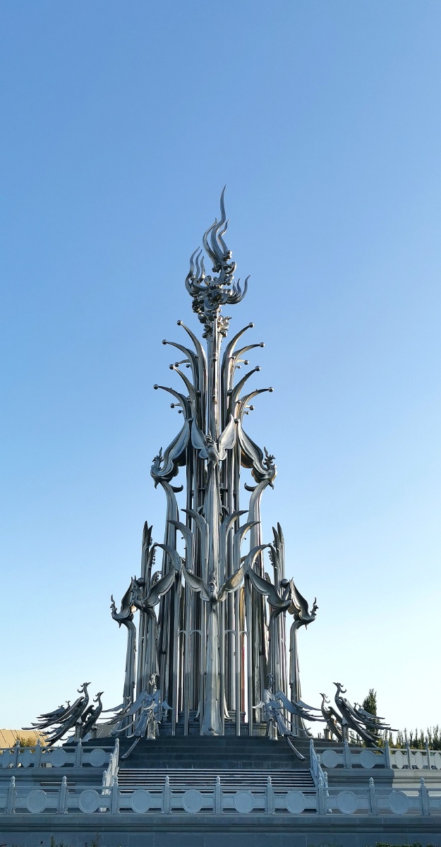 雕塑巜克拉玛依之歌