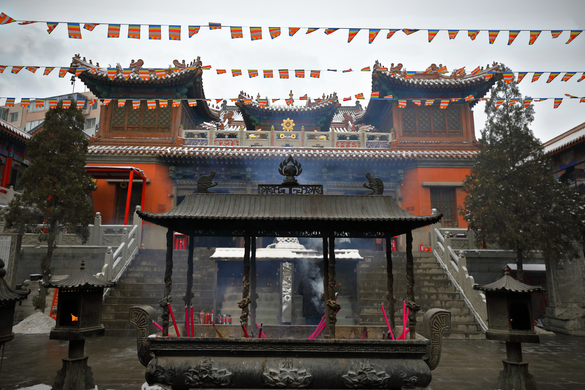 海州庙坐落于阜新市区西山南坡,海州庙的历史比阜新市还要早,它始建于