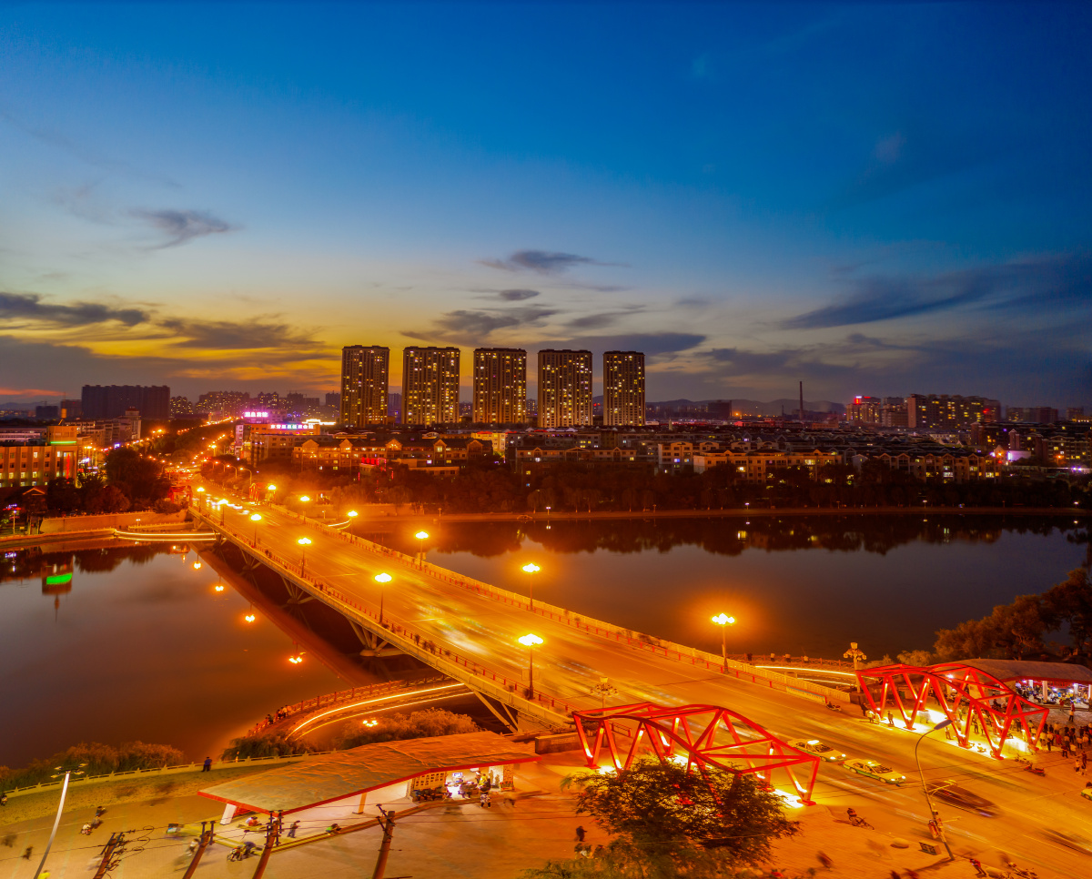 阜新市人民桥夜色美