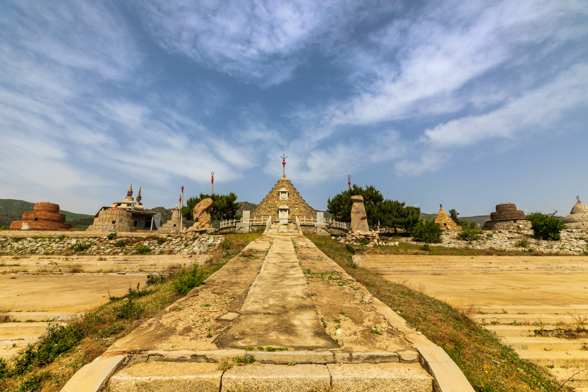 阜新县大板镇衙门村敖包园