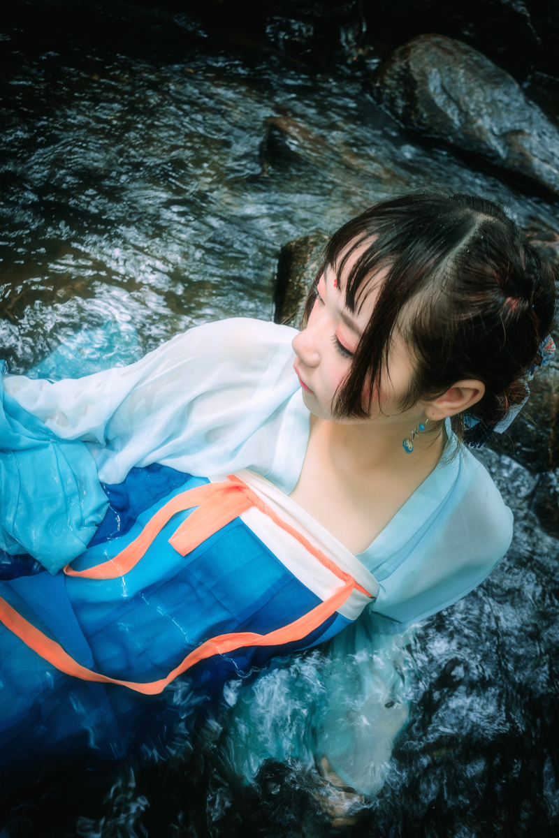 汉服入水
