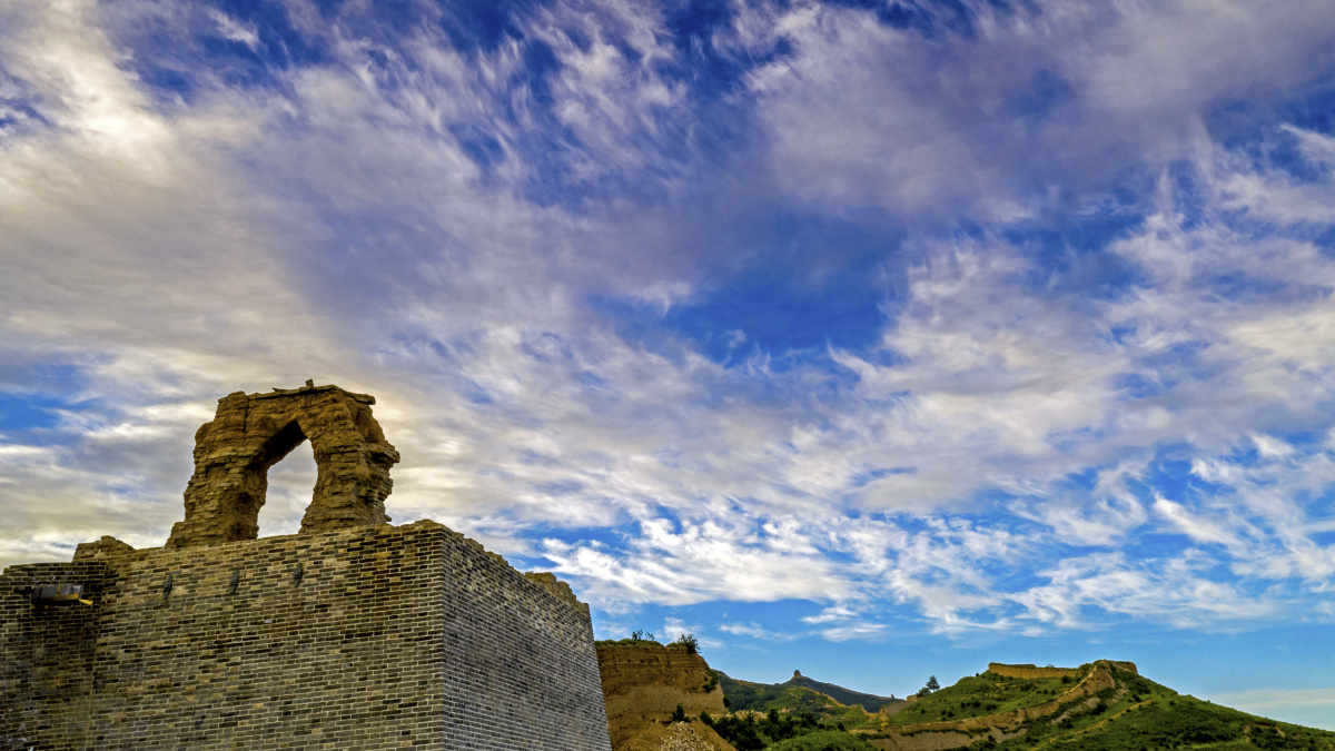 消失了近四年的广武明长城月亮门8月6日重现长城上