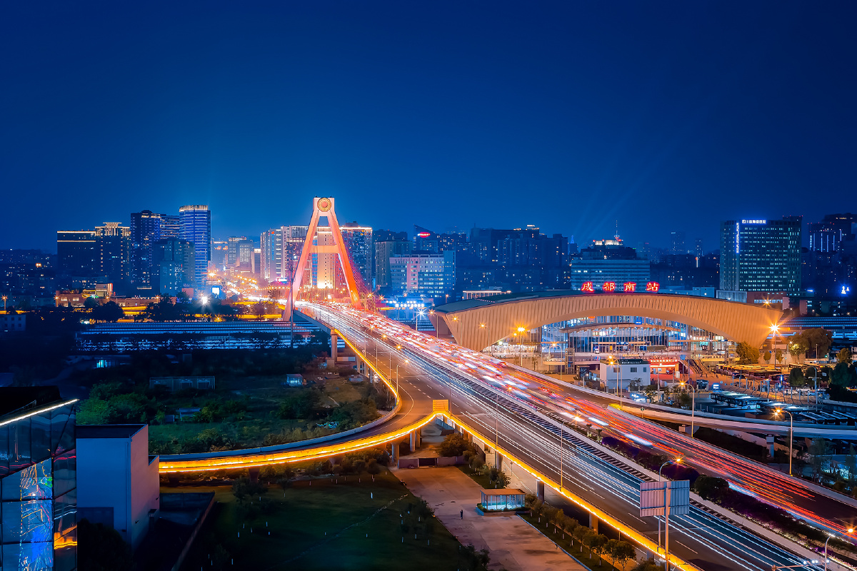 成都人南立交太阳神鸟