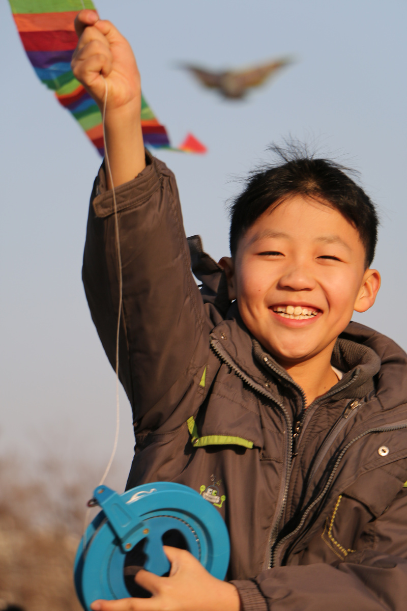 放风筝的少年 - 姜阿迪 - 图虫