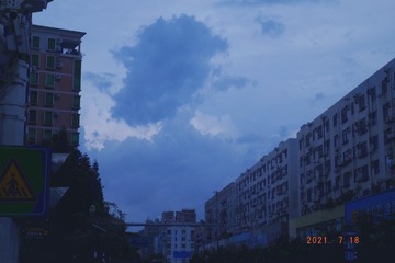 74938745-ECE0-4100-B7A4-0D7D91E9000B/L0/001
