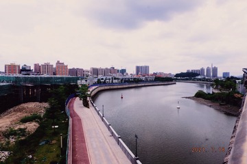 4AE3EEA8-7F7B-437B-9D28-8E003C0F1D5E/L0/001