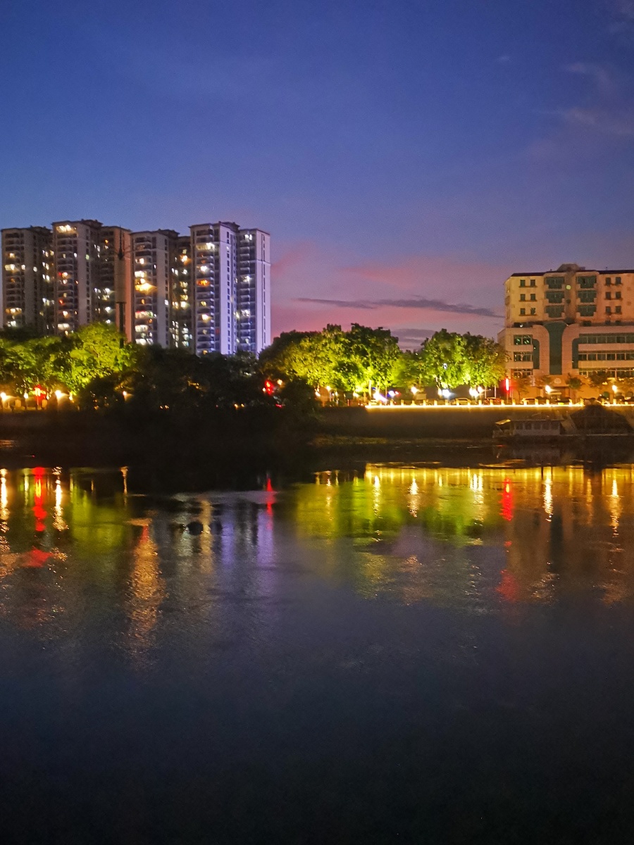 东莞东江夜景