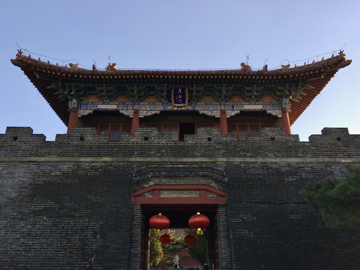 岱庙北门厚载门