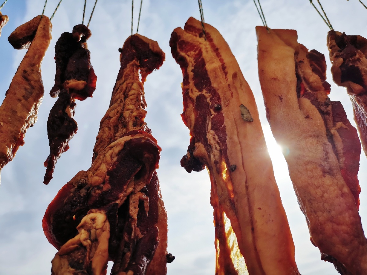 晒点酱油肉红火过大年