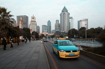 976571