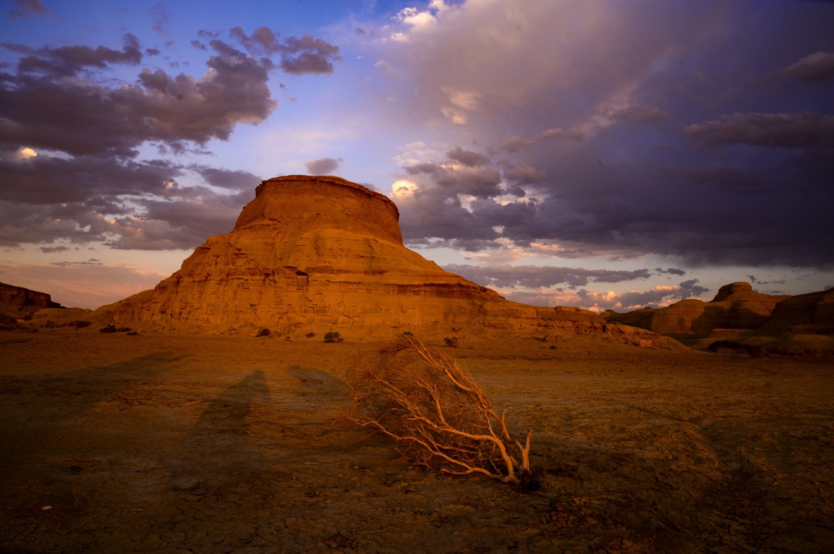 新疆之旅克拉玛依魔鬼城