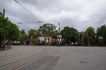 837242