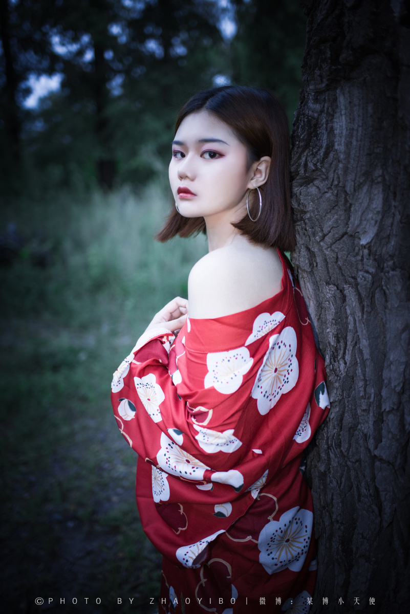 人分两类迷人乏味