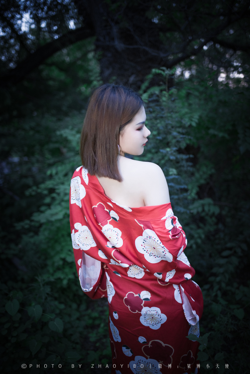 人分两类迷人乏味