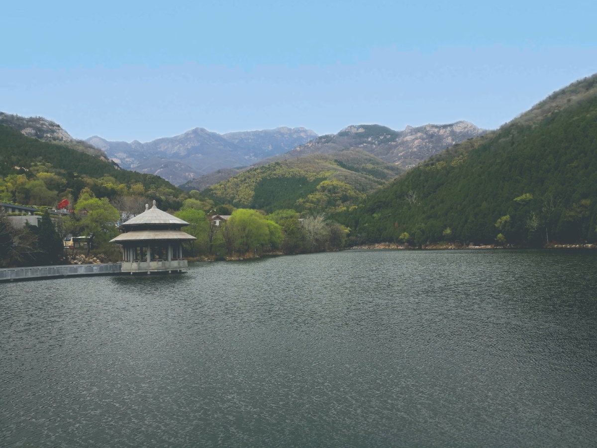 人文地理摄影组山湖泊河流水域风景优美的小山泰安黑龙潭还没有人打赏
