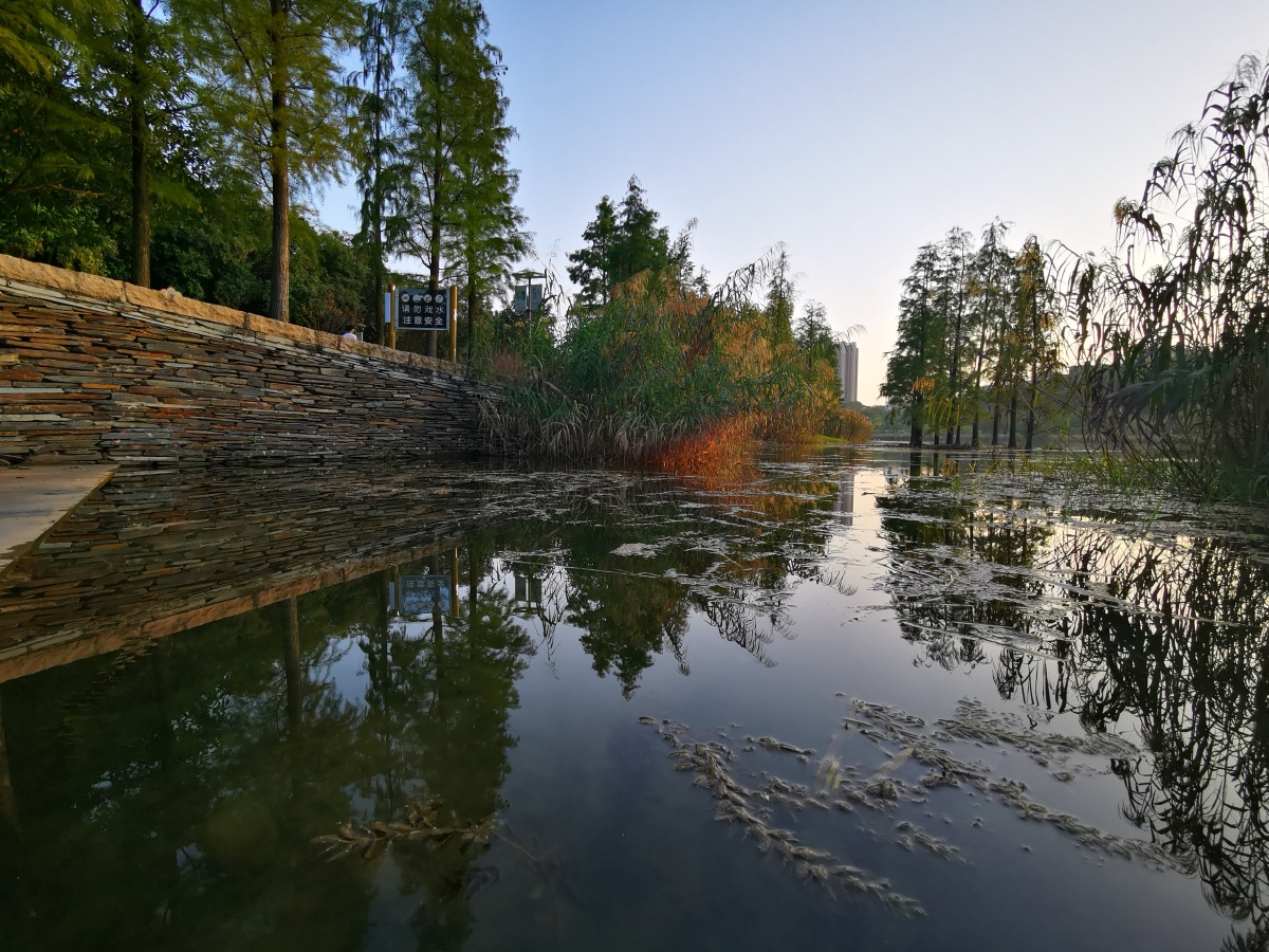 秋色湘潭木鱼湖