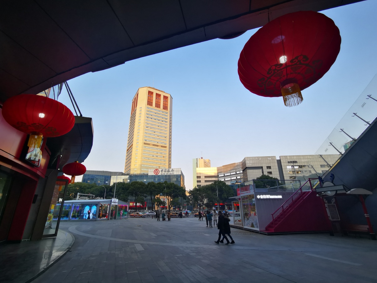 莲城步行街湖南湘潭建设路口