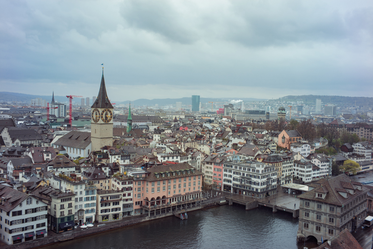 阴郁,湿冷,但苏黎世还是达达主义的发源地