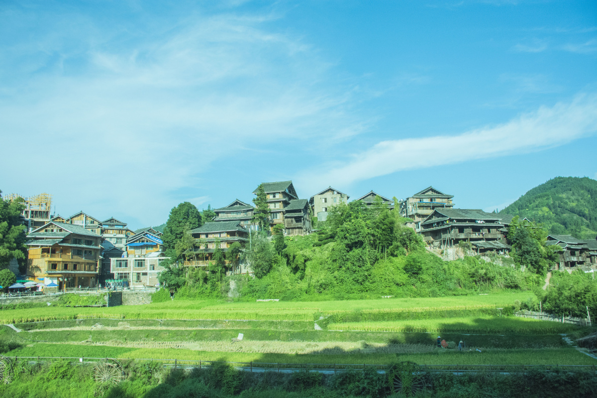 绿水青山蓝天白云