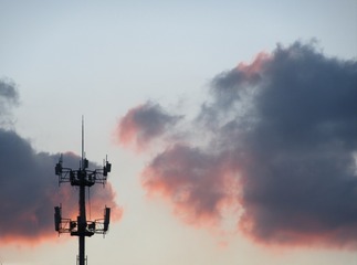 968815