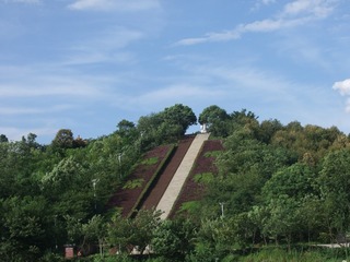 851335