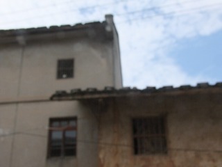 855081