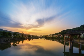 月亮湖
