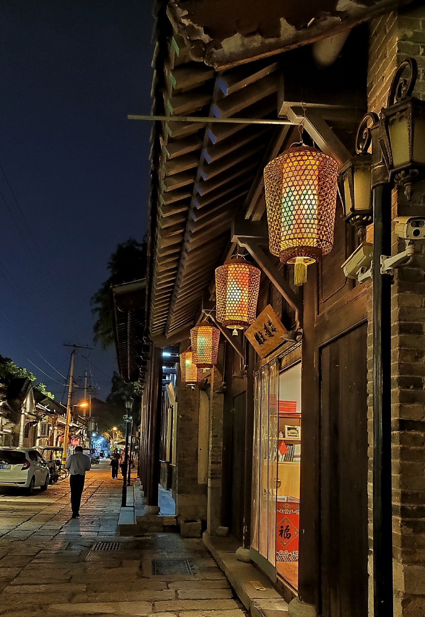 打卡泉城济南大冰的小屋曲水亭