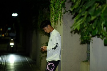 001